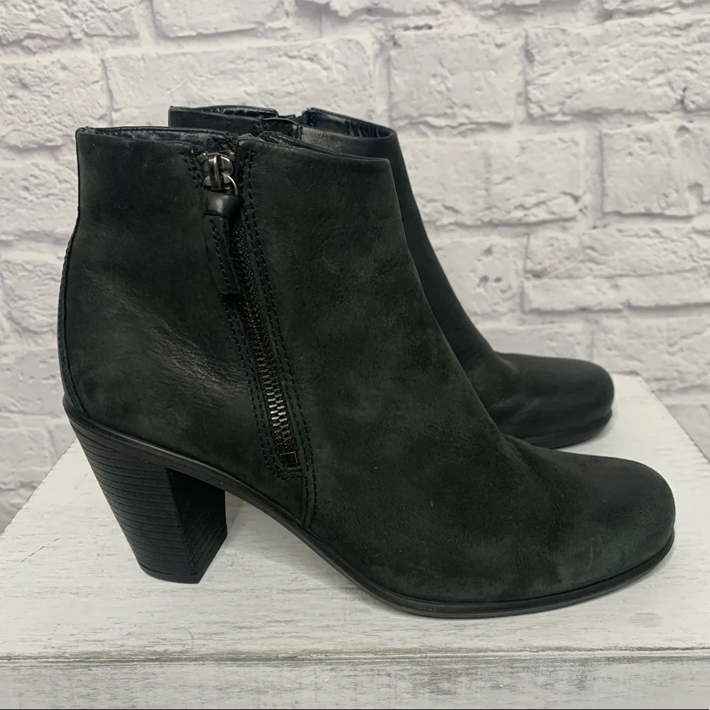Ecco Touch Black Leather Side Zip Up Ankle Boots
